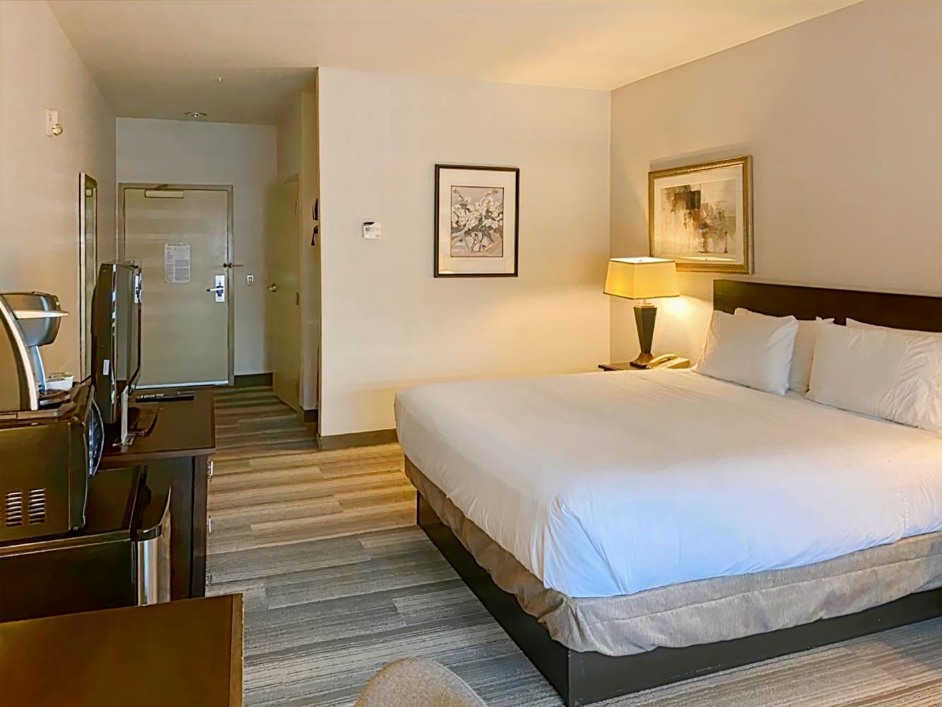 Hotel Marguerite Trademark Collection By Wyndham, Anaheim Resort