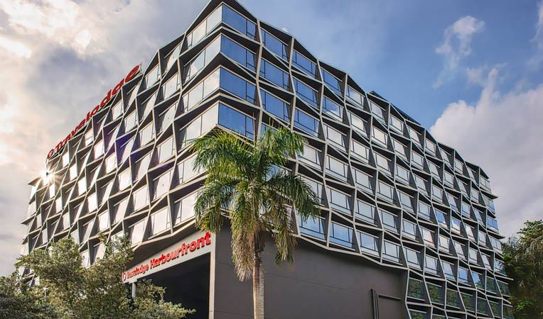 Travelodge Harbourfront Singapore (SG Clean)