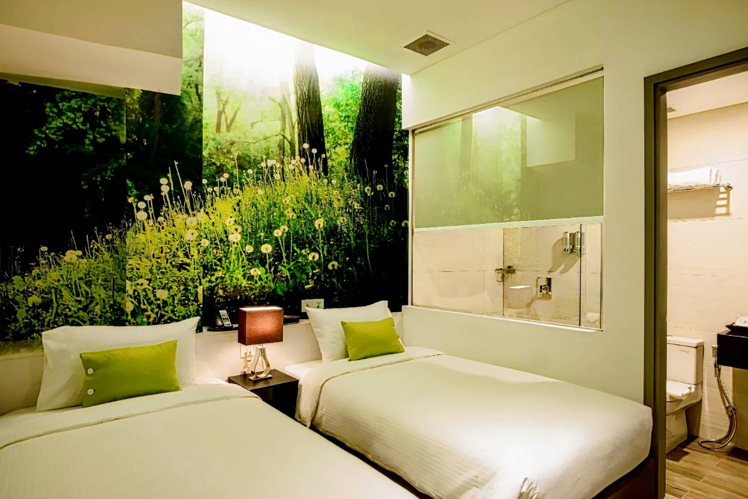 J8 Hotel