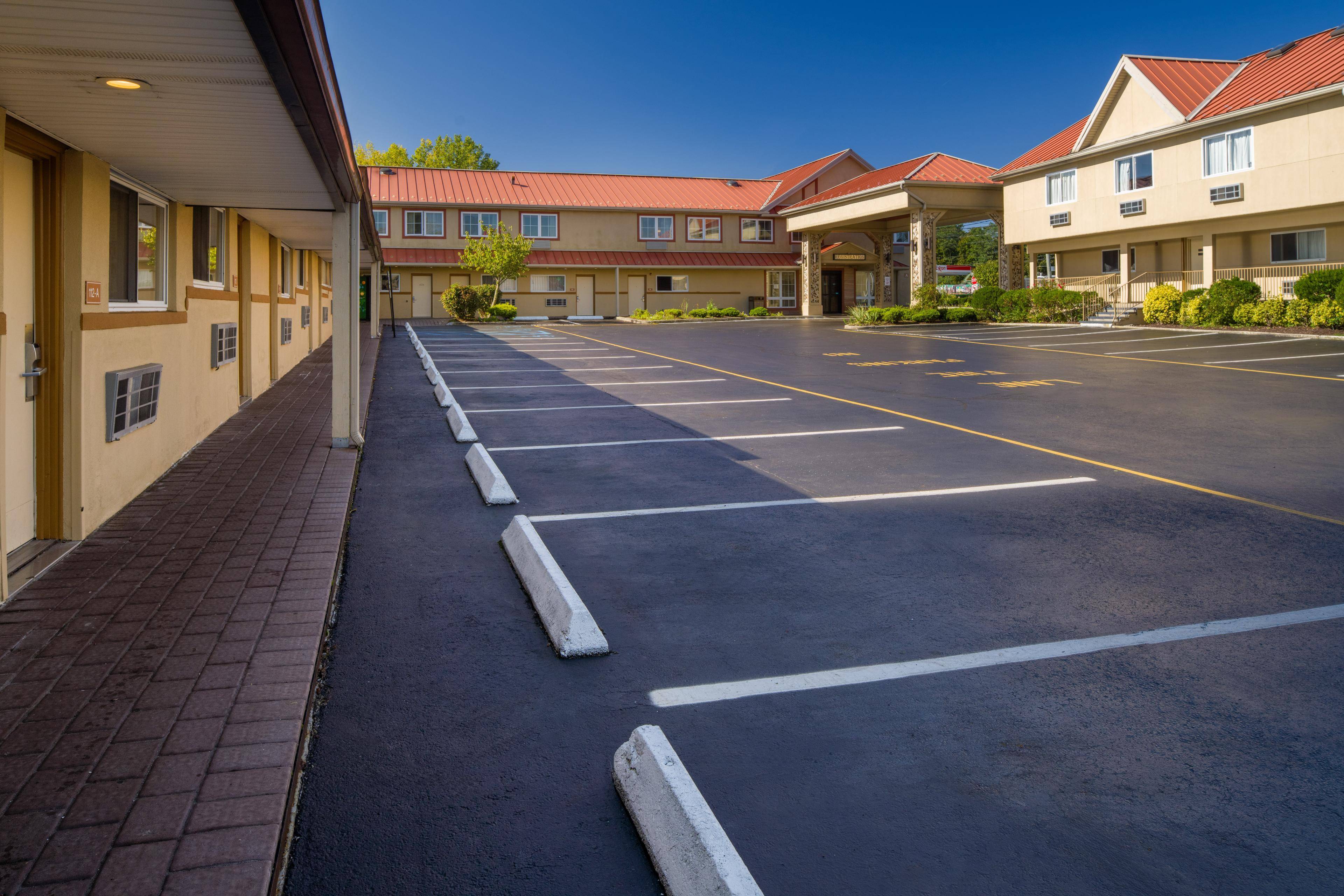 Skyview Motel