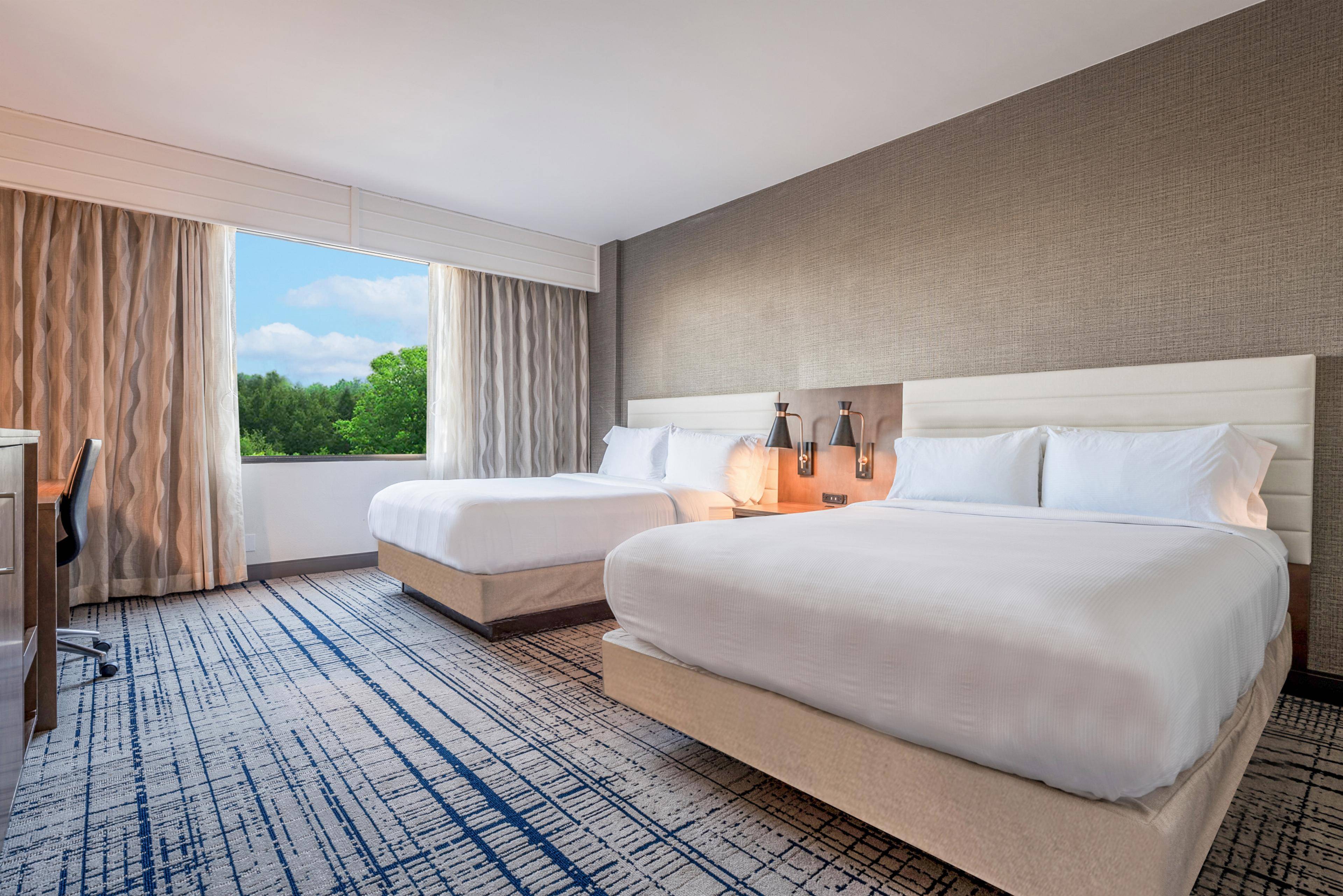 DoubleTree by Hilton South Charlotte Tyvola