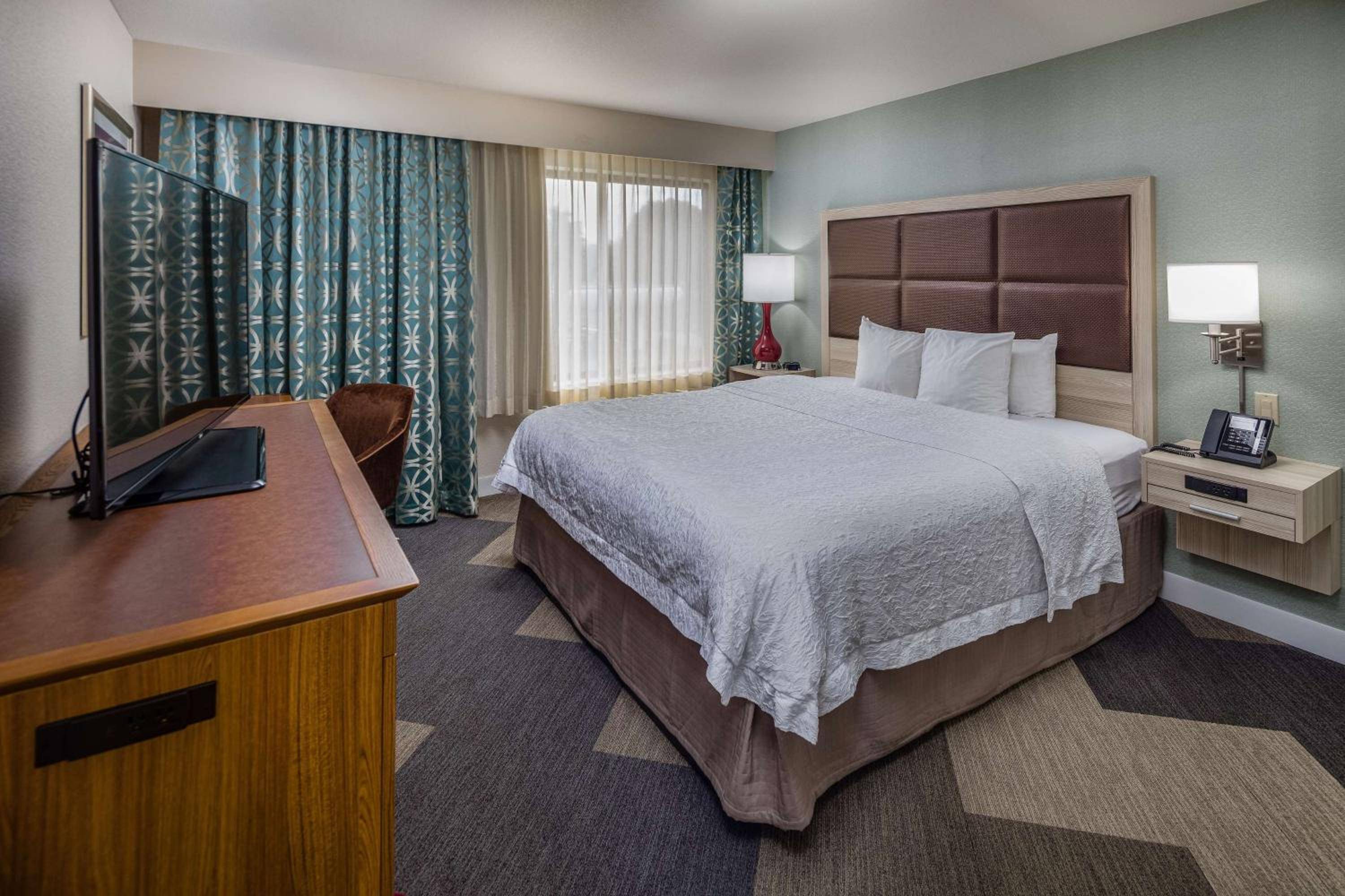 Hampton Inn San Francisco Airport
