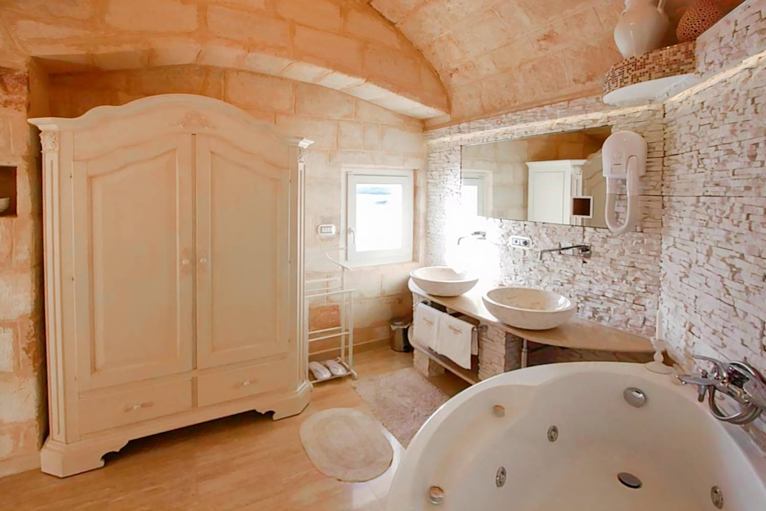 MIRAMARE LUXURY GUEST HOUSE 