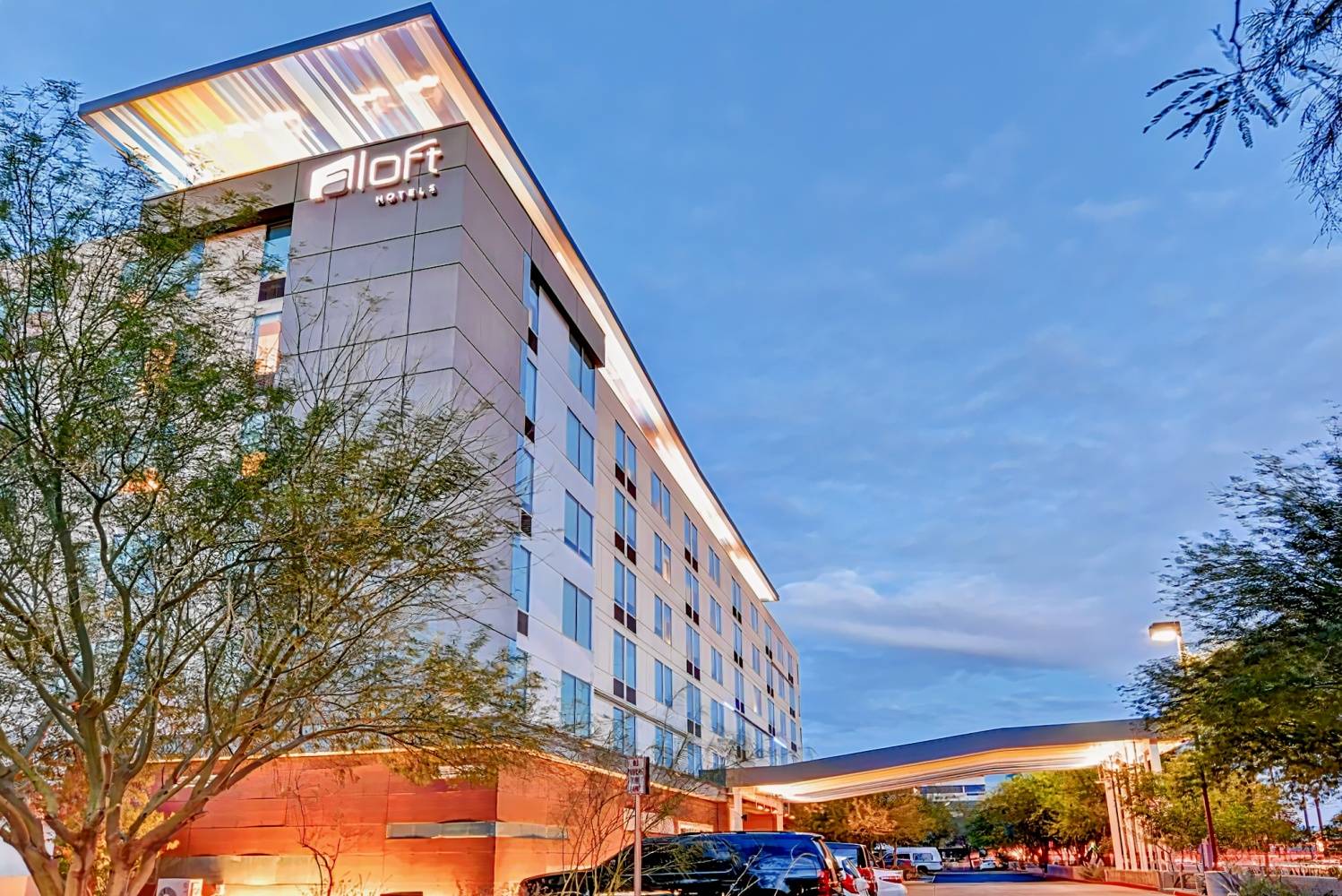 Aloft Phoenix Airport