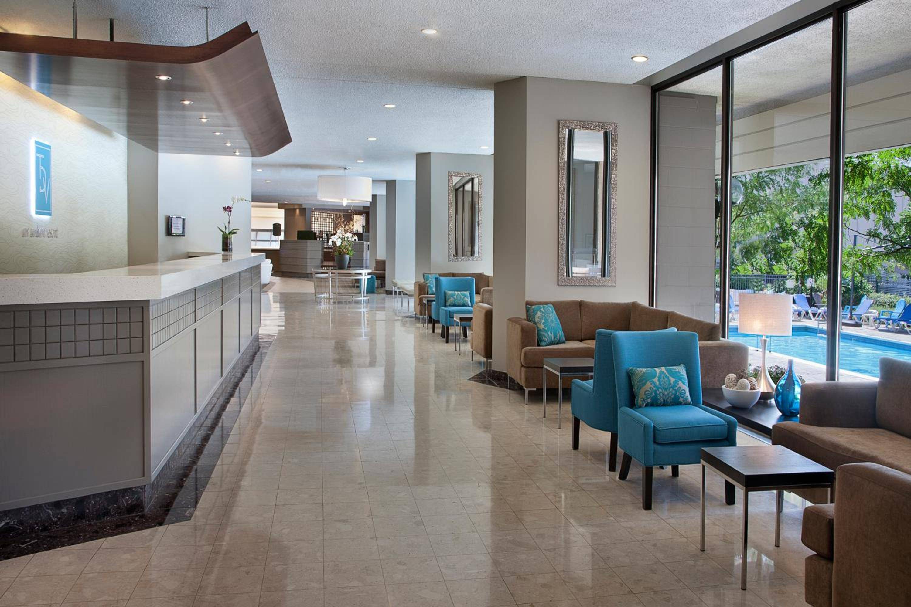 Toronto Don Valley Hotel & Suites