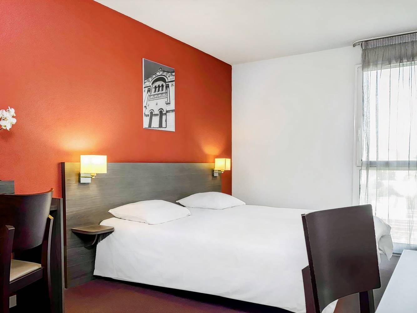 Aparthotel Adagio access Tours