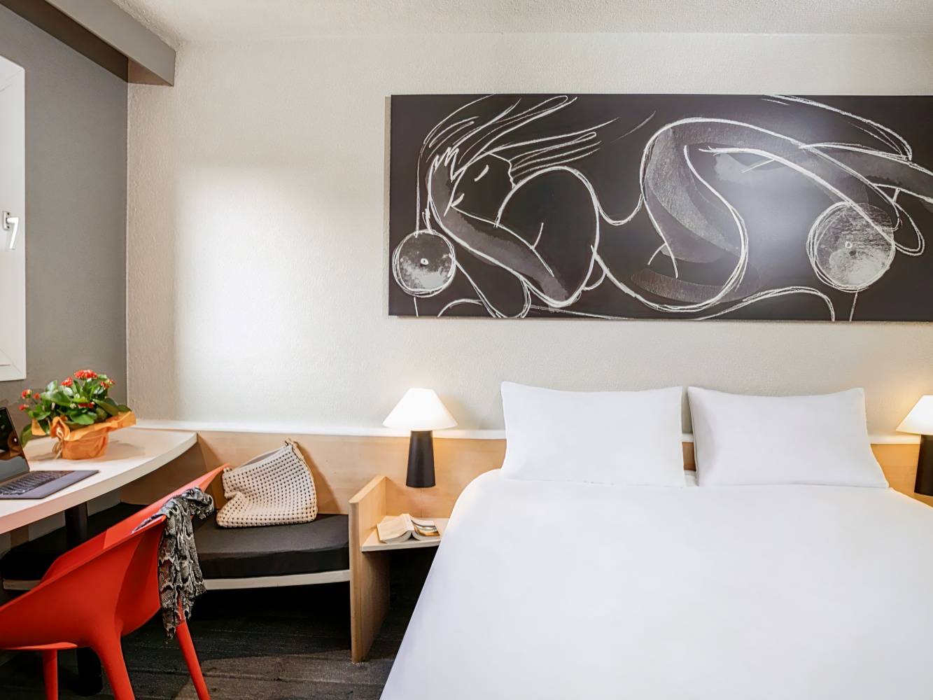 IBIS ORLEANS CENTRE FOCH