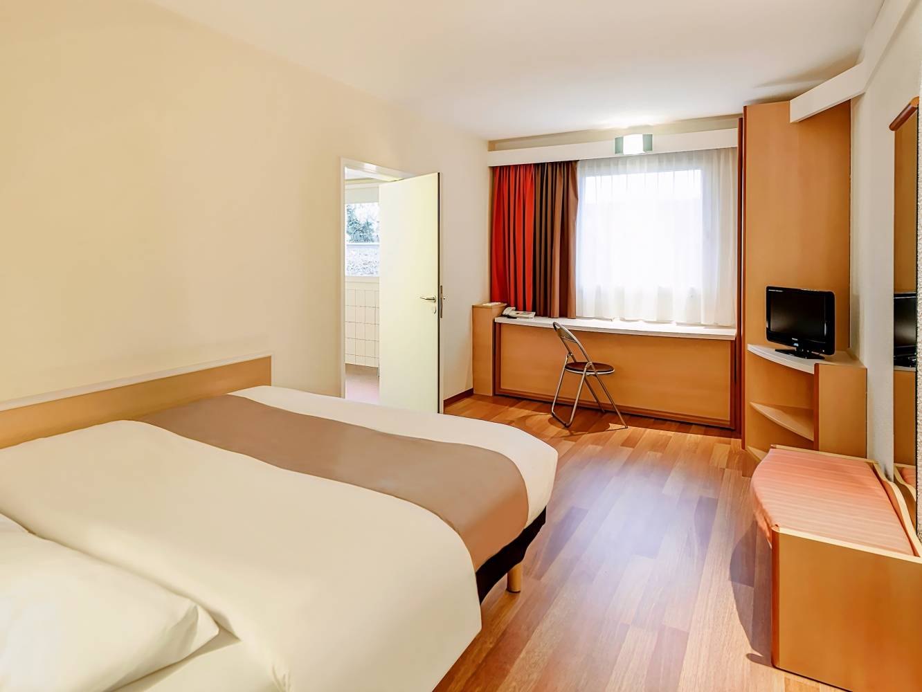 ibis Darmstadt City
