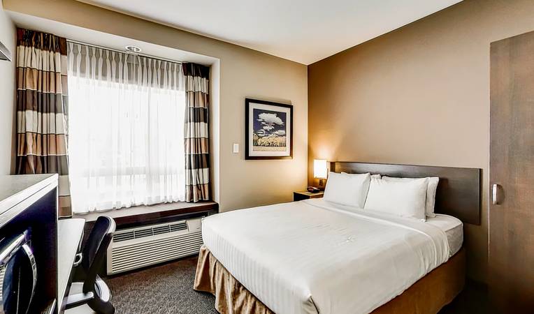 Microtel Inn & Suites by Wyndham Red Deer