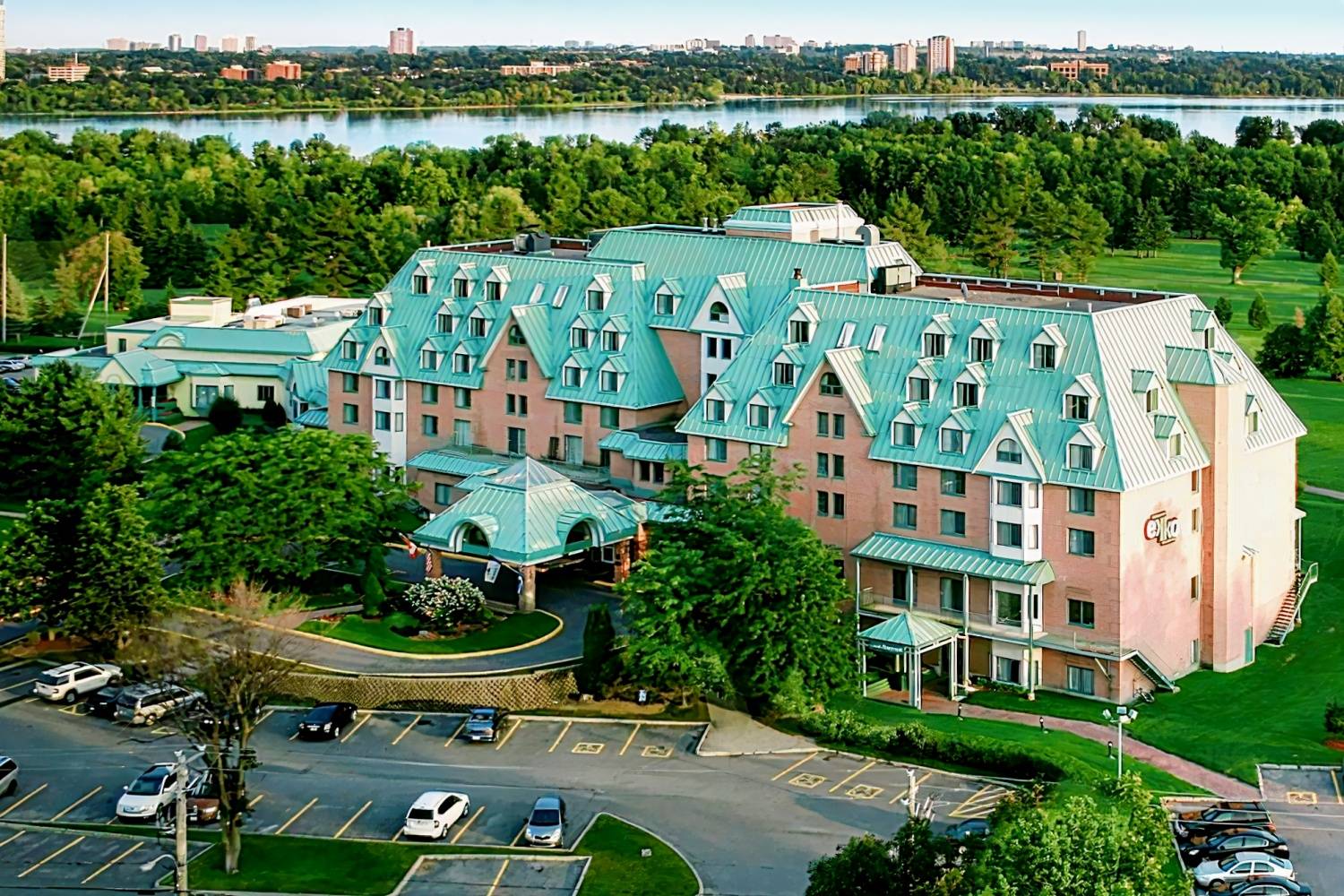 DoubleTree by Hilton Hotel Gatineau - Ottawa