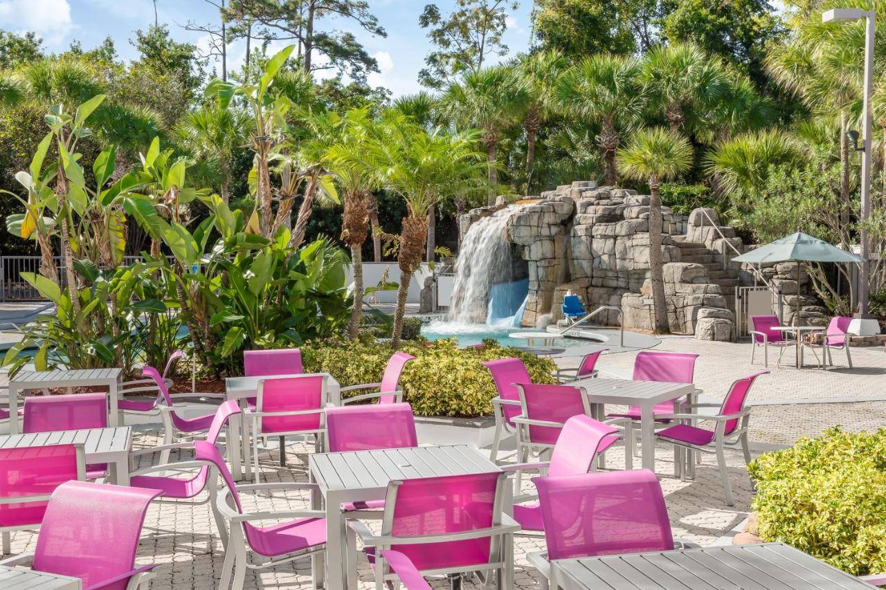 Crowne Plaza Orlando - Lake Buena Vista, an IHG Hotel