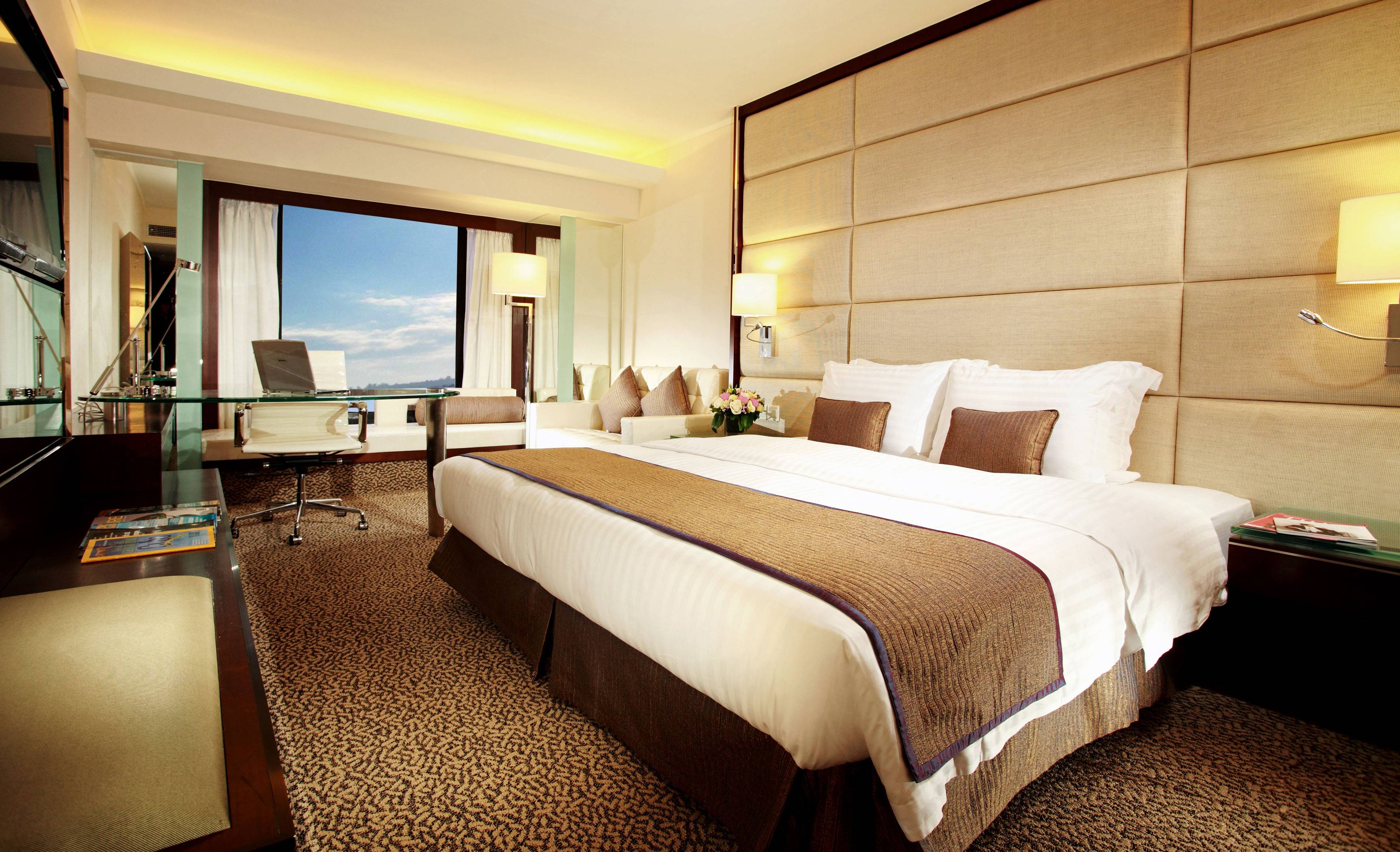 Regal Kowloon Hotel