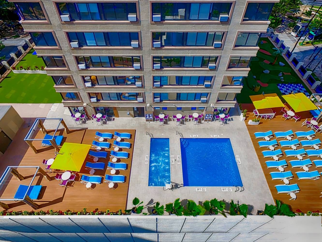 Holiday Inn Express Waikiki, an IHG Hotel
