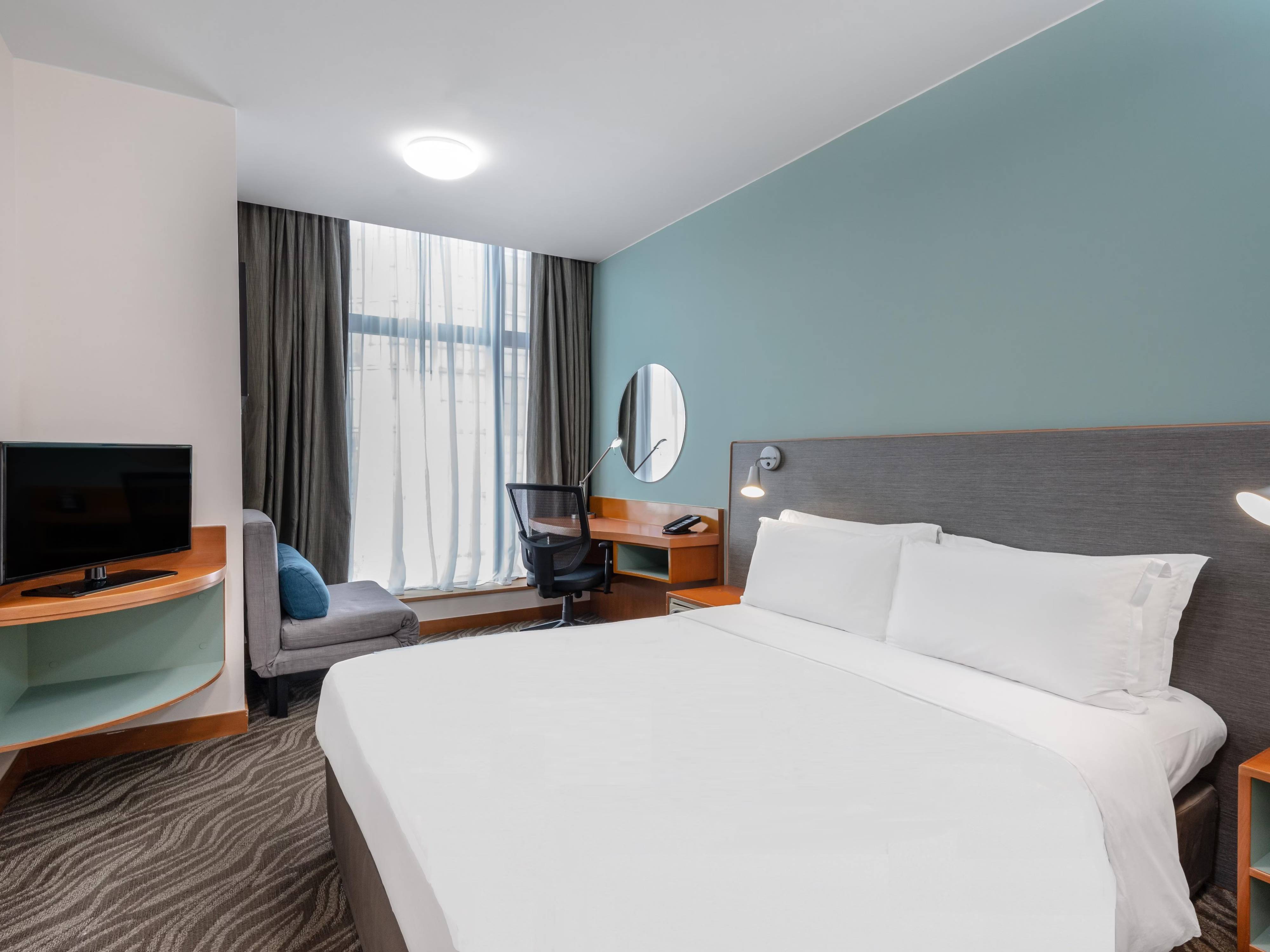 Holiday Inn Express Causeway Bay Hong Kong, an IHG Hotel