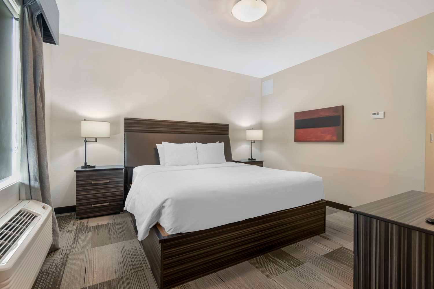 Best Western Plus Airport Inn & Suites