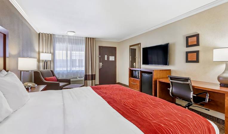 Comfort Inn Near Old Town Pasadena in Eagle Rock