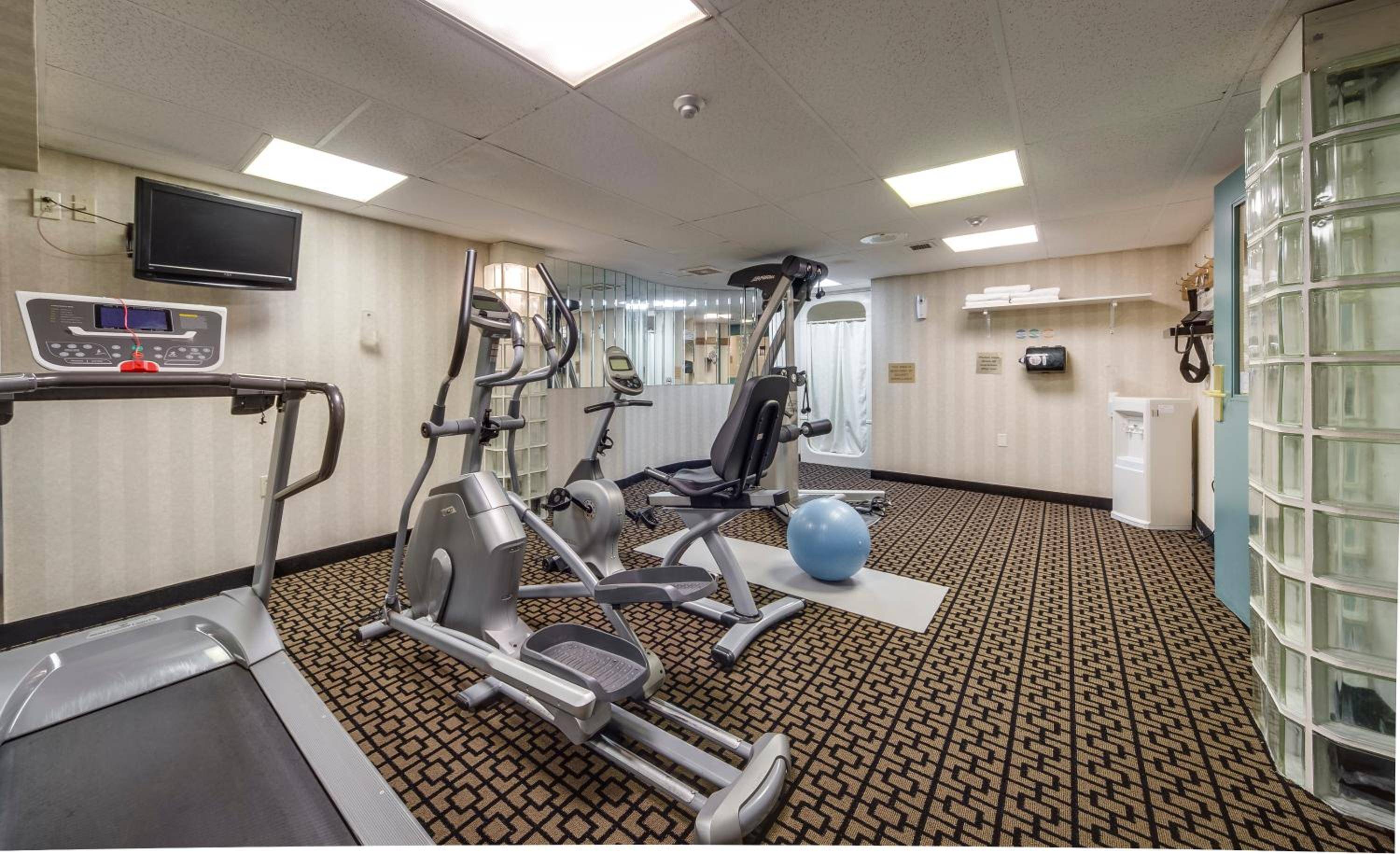 Monte Carlo Inn Oakville Suites