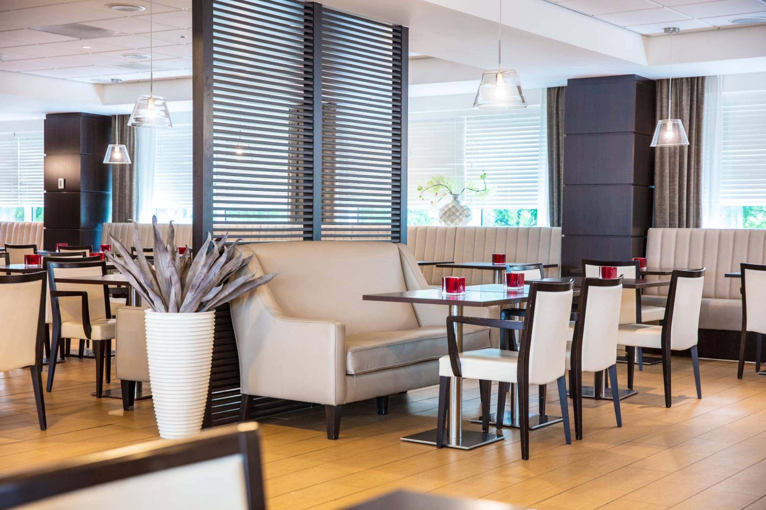 Holiday Inn Express Amsterdam - Sloterdijk Station, an IHG Hotel