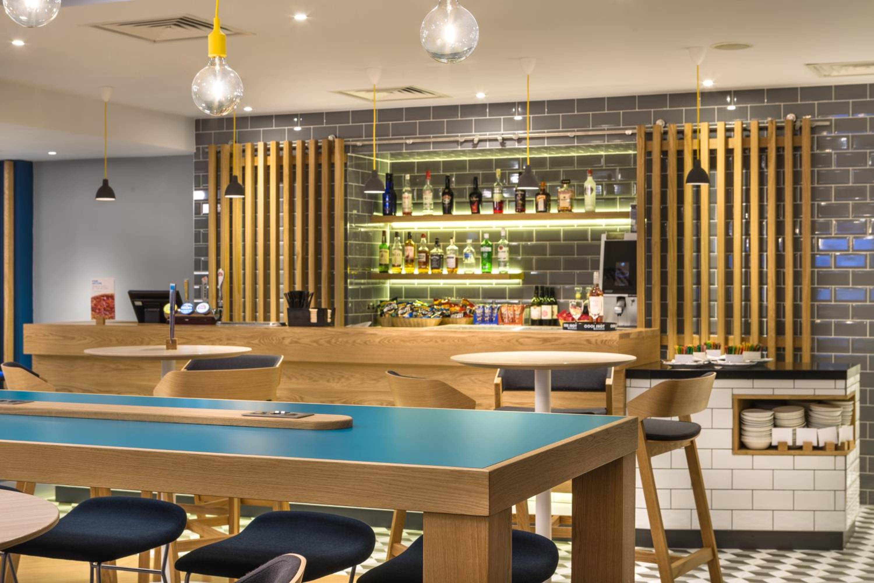 Holiday Inn Express London - Watford Junction, an IHG Hotel
