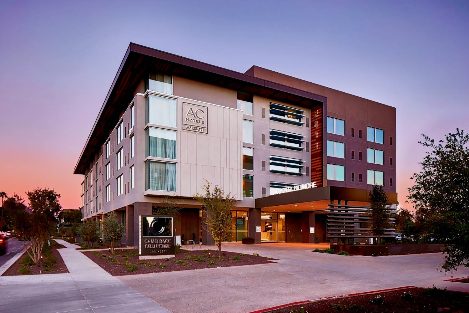 AC Hotel by Marriott Phoenix Biltmore