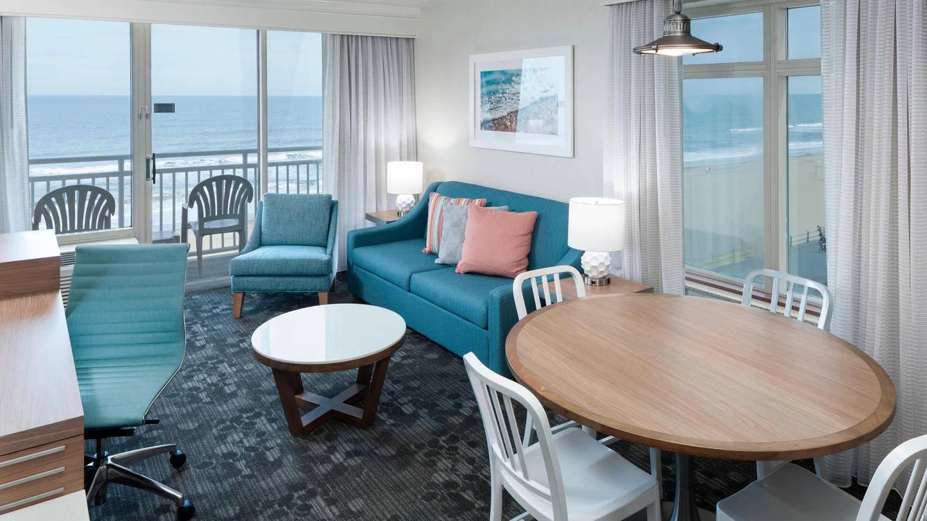 Courtyard Virginia Beach Oceanfront / North 37th Street