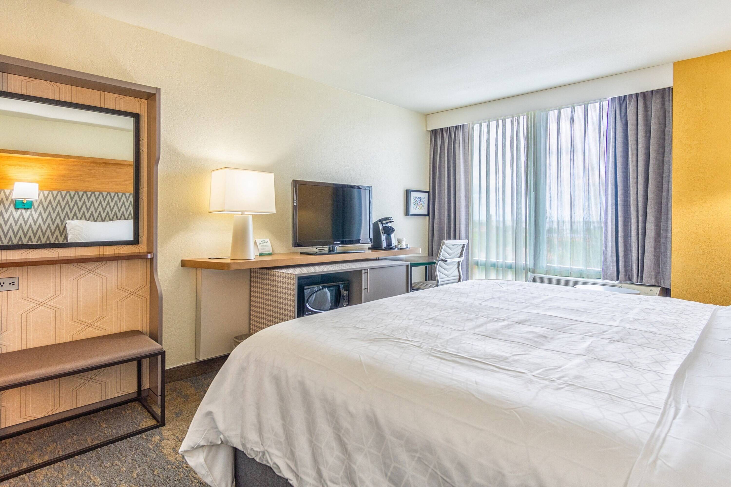 Holiday Inn Miami International Airport, an IHG Hotel