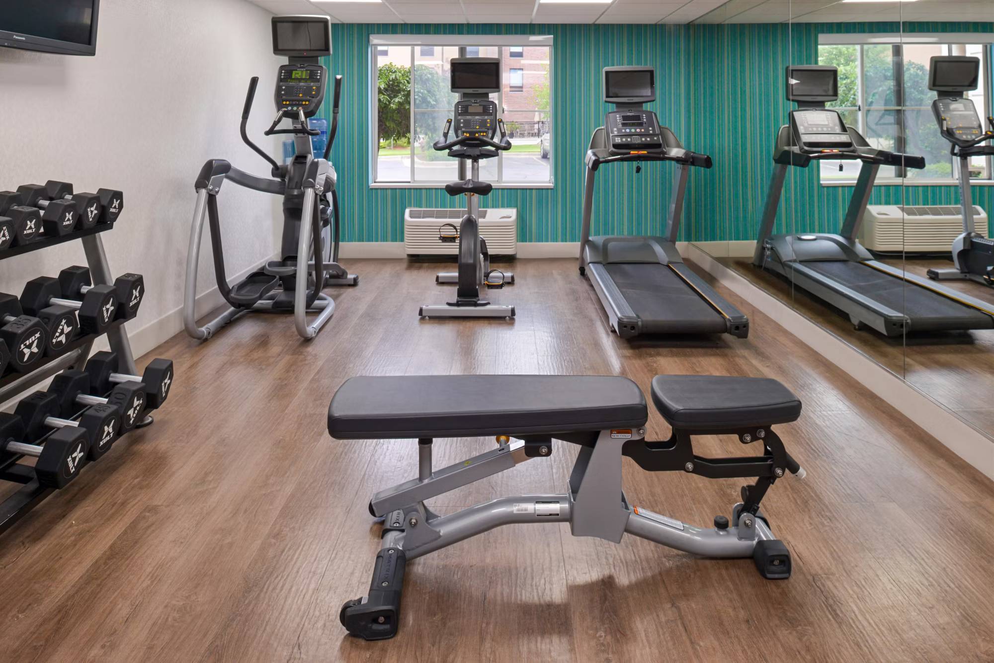 Holiday Inn Express Wixom, an IHG Hotel