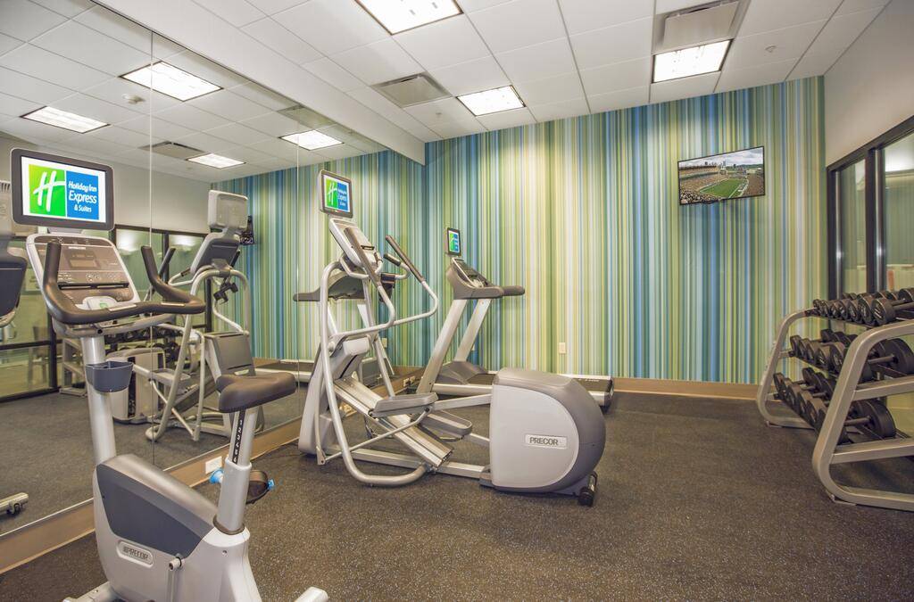Holiday Inn Express & Suites Pittsburgh North Shore