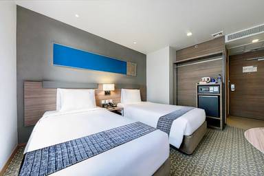 Holiday Inn Express Bangkok Sathorn Bang Rak 44 During The Day Dayuse Com Holiday Inn Express Bangkok Sathorn Bang Rak 44 During The Day Dayuse Com
