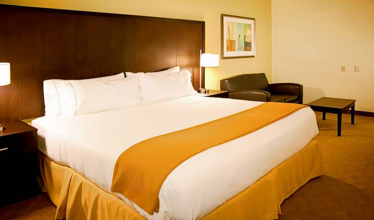 Holiday Inn Express Houston North Intercontinental