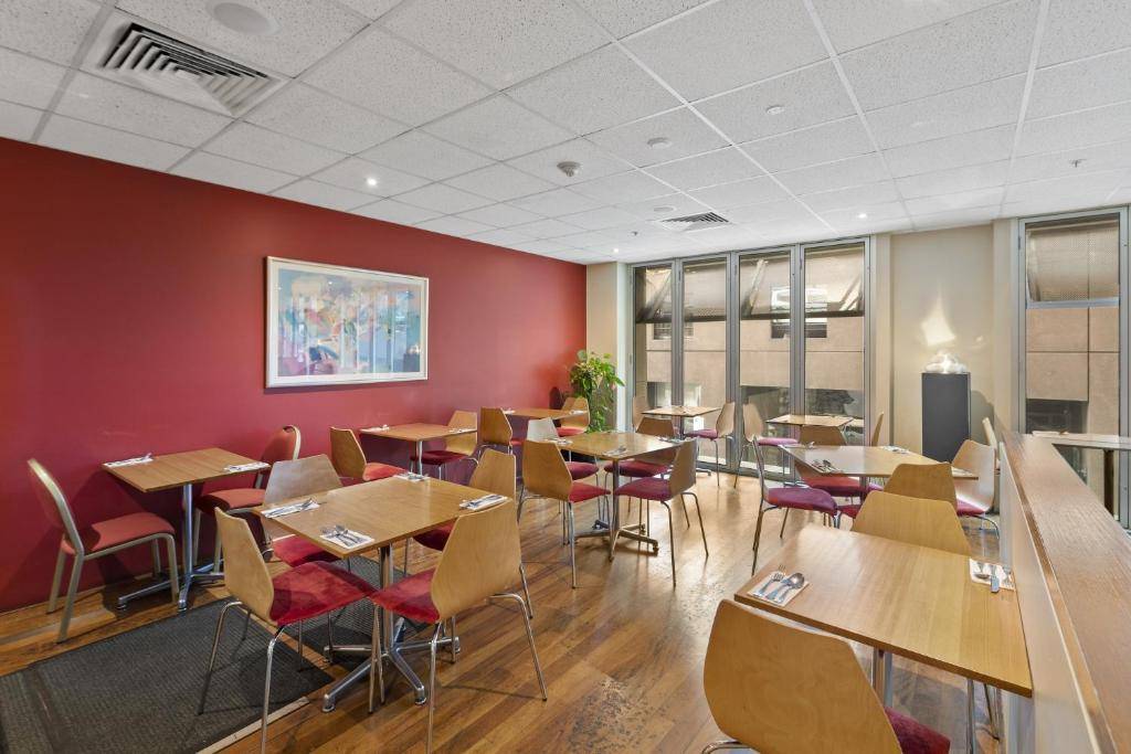 YEHS Melbourne Hotel CBD