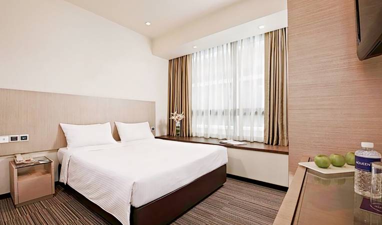 The Quay Hotel Lavender (SG Clean)