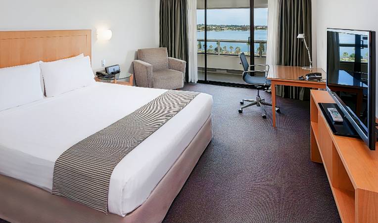 Crowne Plaza Perth
