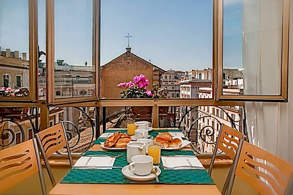 Hotel Tritone