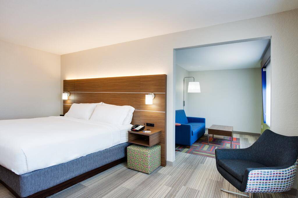 Holiday Inn Express Hotel & Suites Tampa-Fairgrounds-Casino
