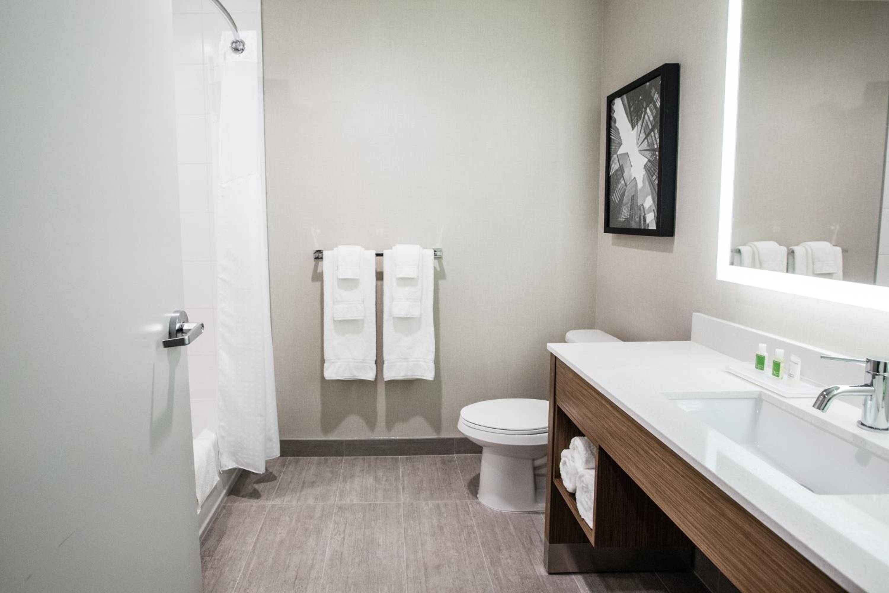 Holiday Inn Hotel & Suites Calgary South - Conference Ctr
