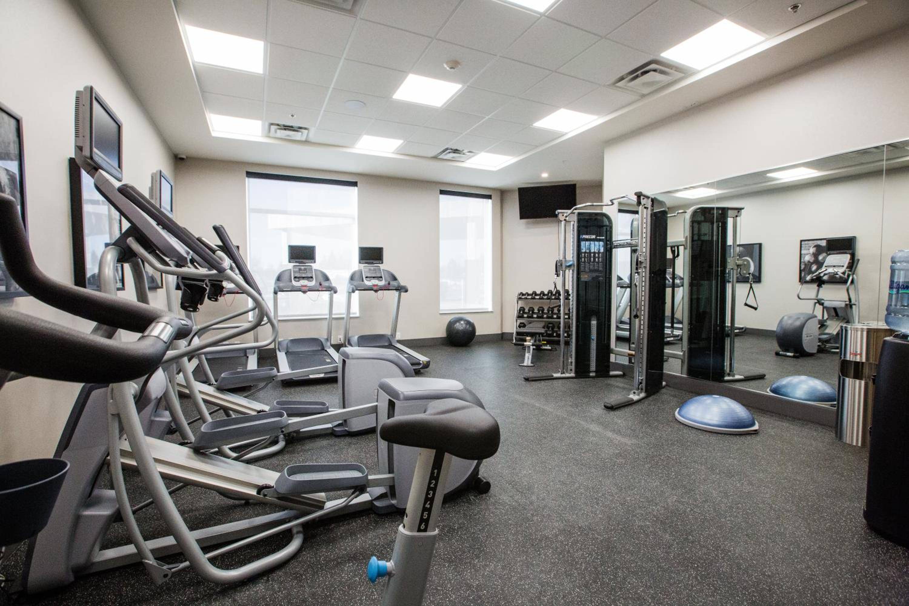 Holiday Inn Hotel & Suites Calgary South - Conference Ctr