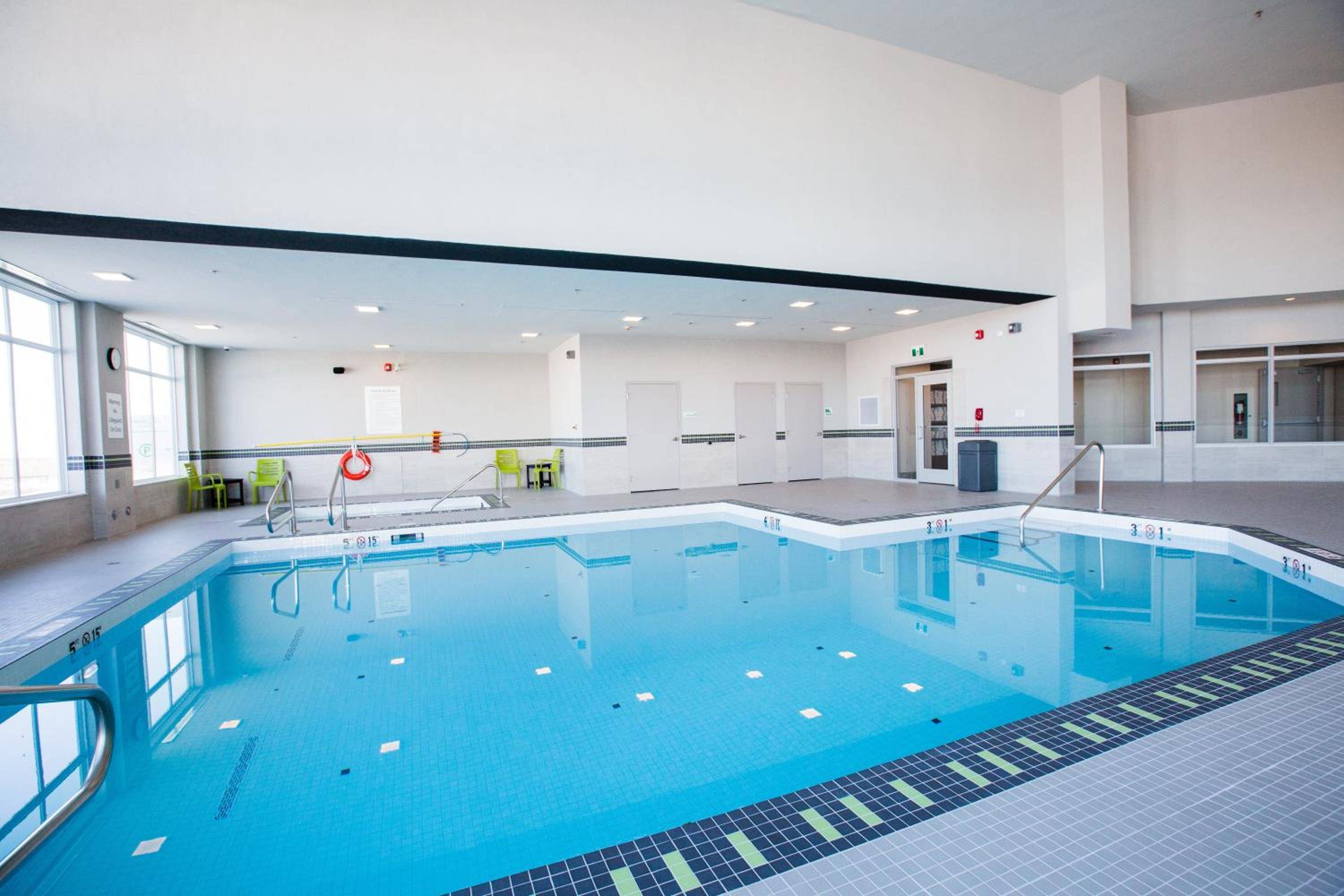 Holiday Inn Hotel & Suites Calgary South - Conference Ctr