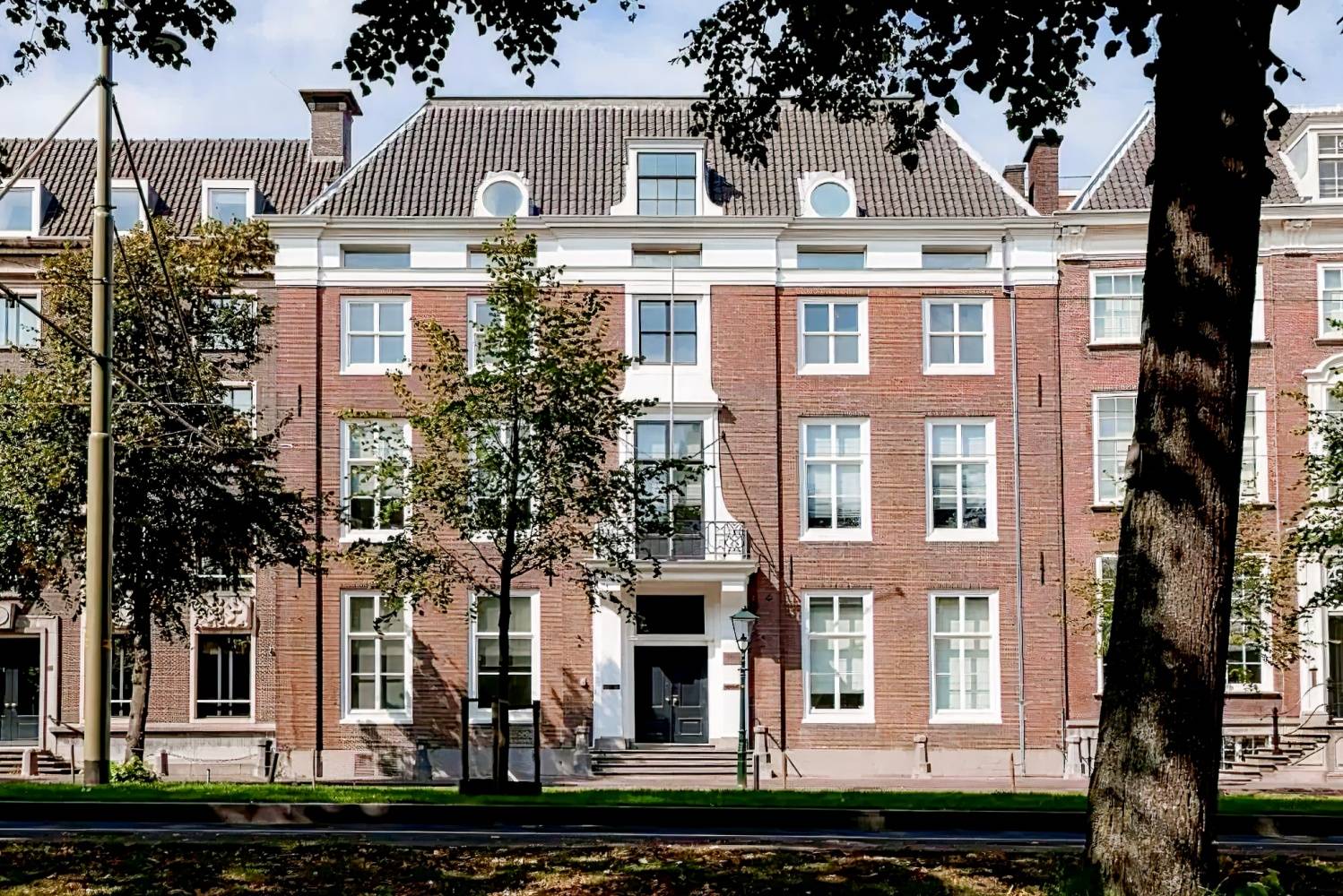 Staybridge Suites The Hague - Parliament, an IHG Hotel