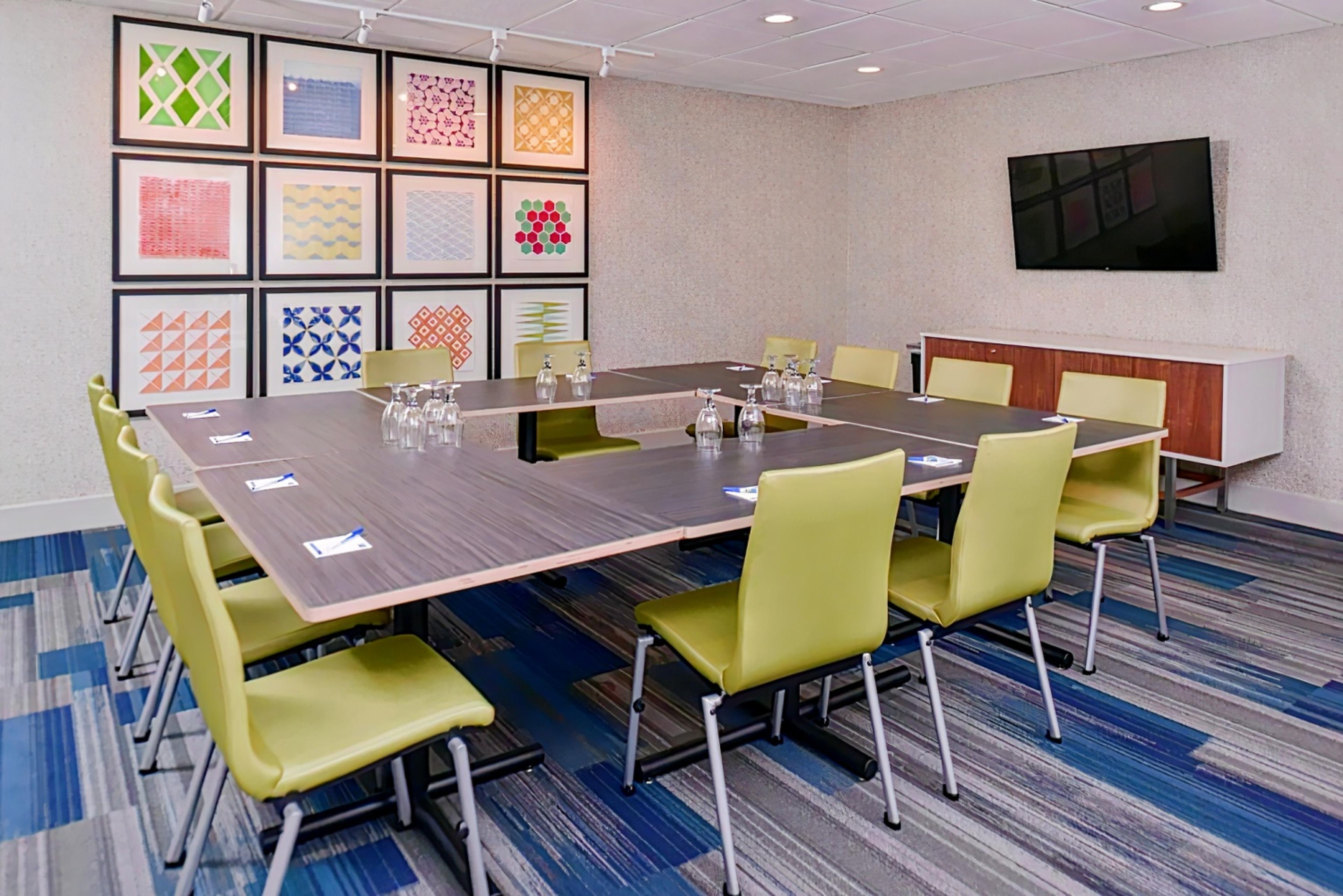 Holiday Inn Express Hotel and Suites Stevens Point