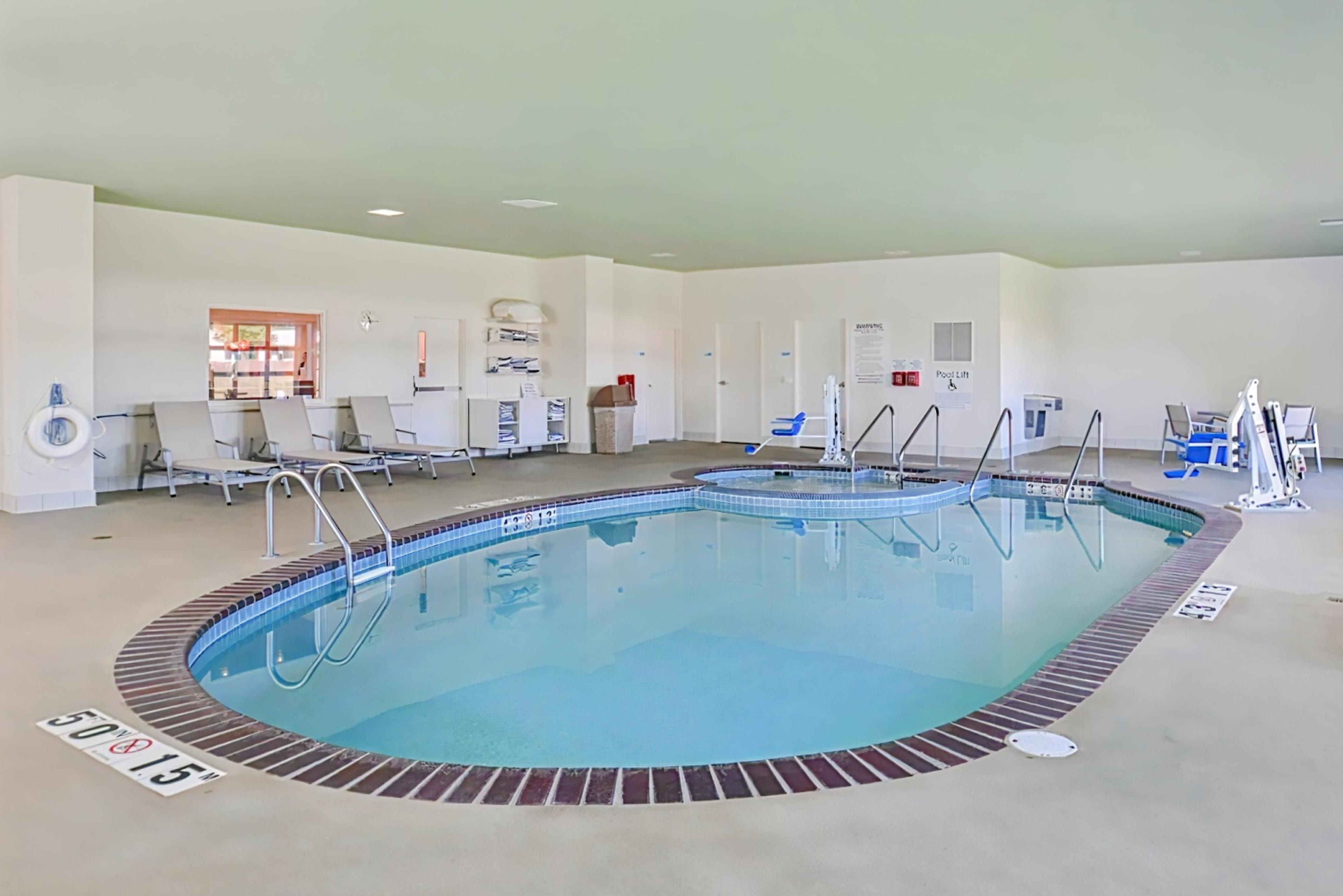 Holiday Inn Express Hotel and Suites Stevens Point