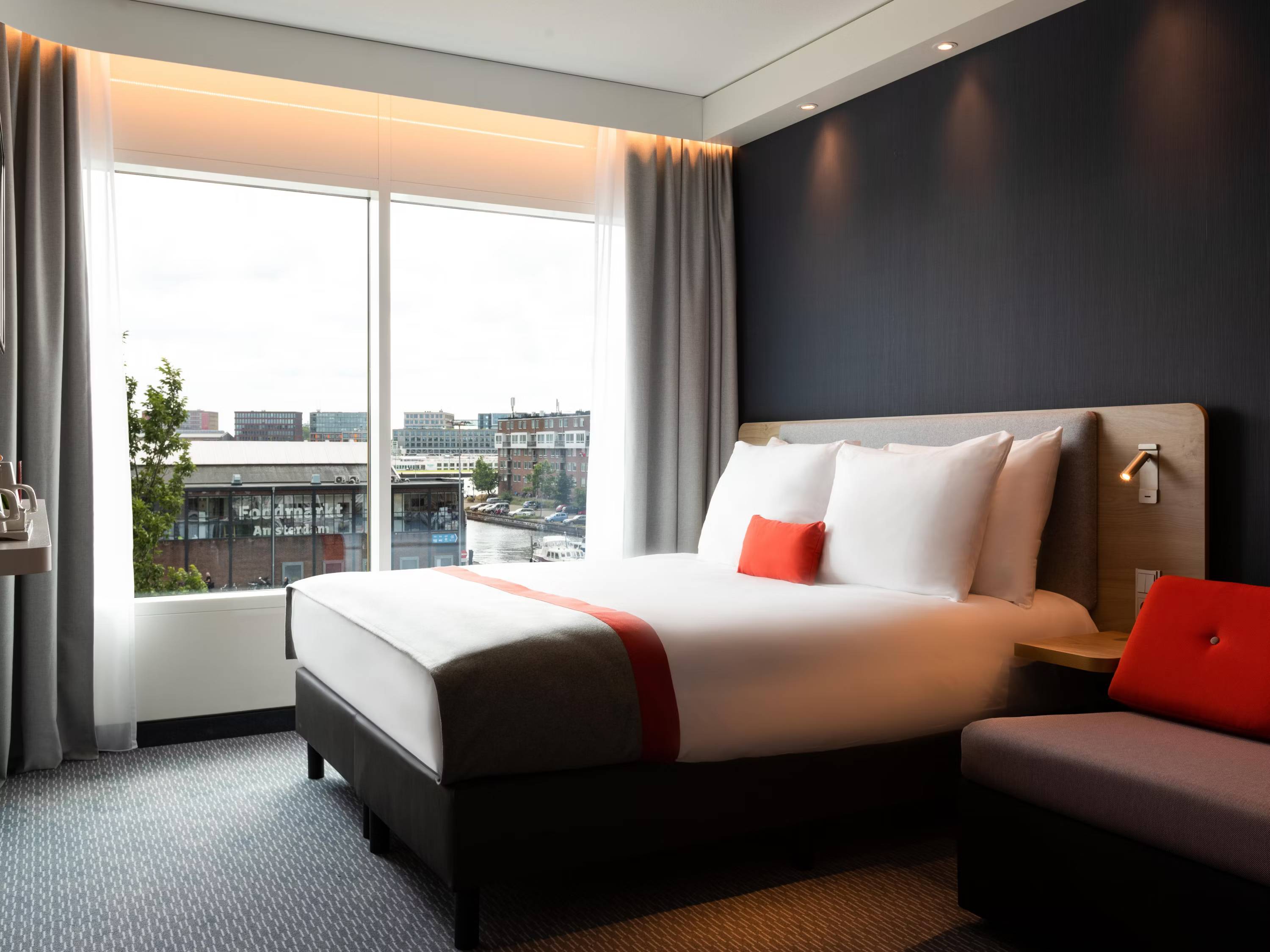 Holiday Inn Express Amsterdam - North Riverside