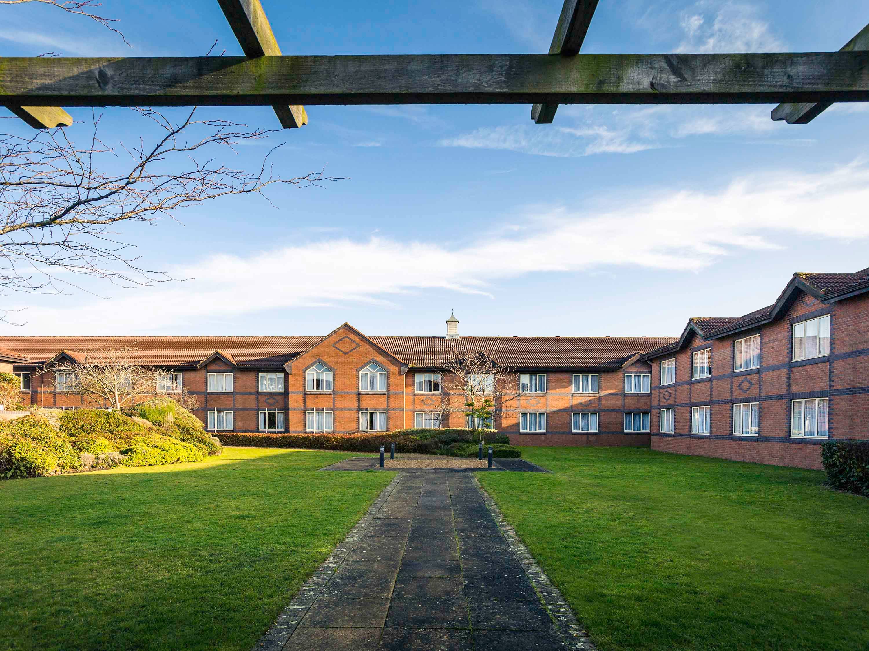 Mercure Daventry Court Hotel