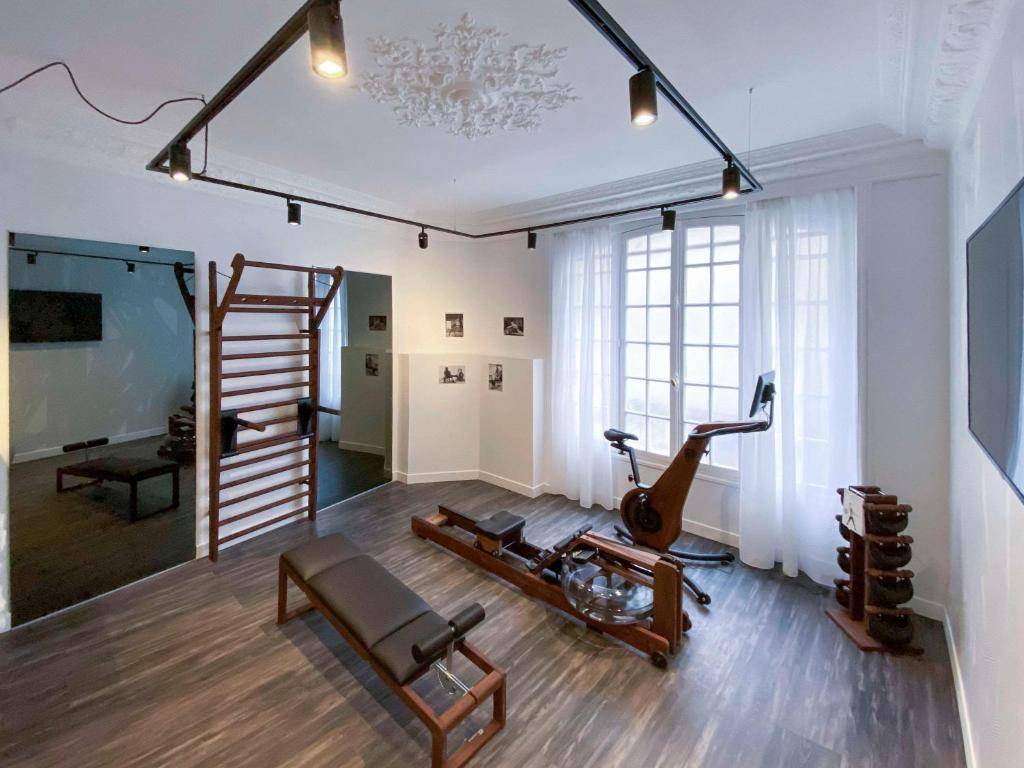 TRIBE Paris Batignolles