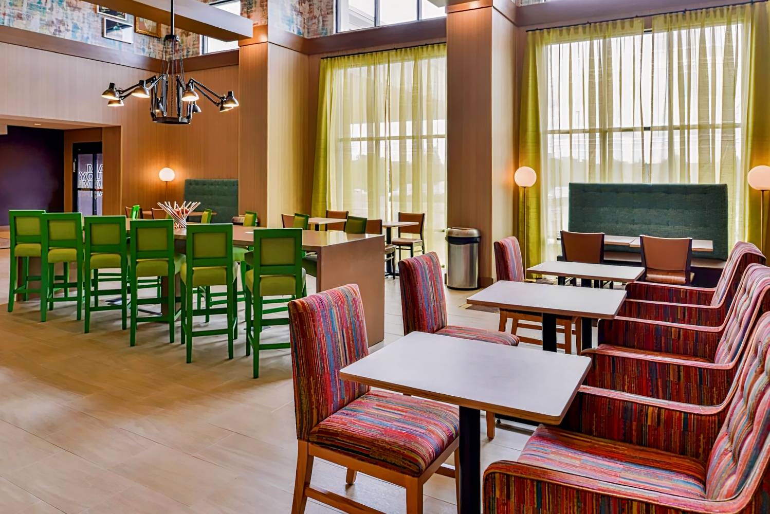 Hampton Inn & Suites St. Paul Oakdale/Woodbury