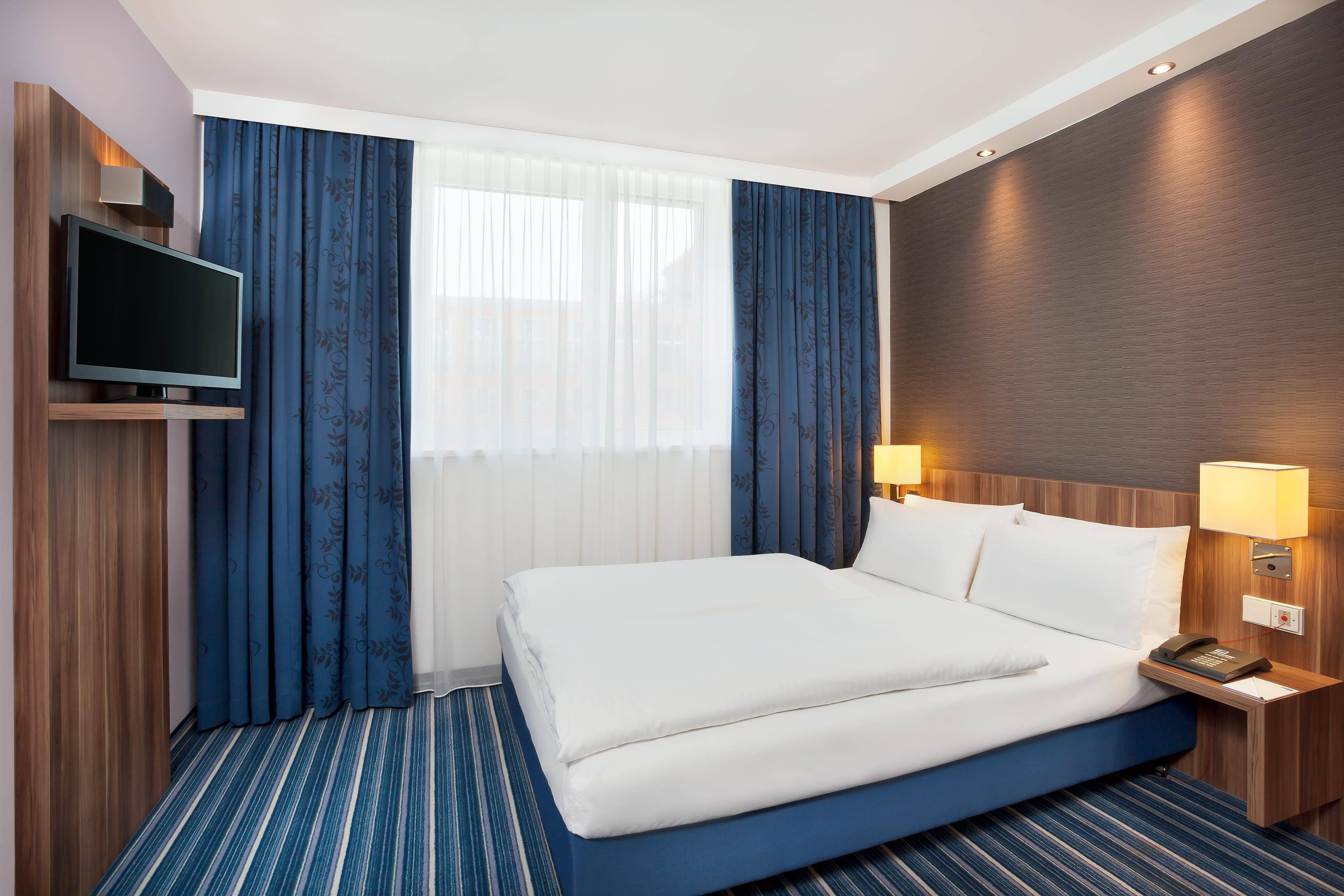 Holiday Inn Express Augsburg, an IHG Hotel