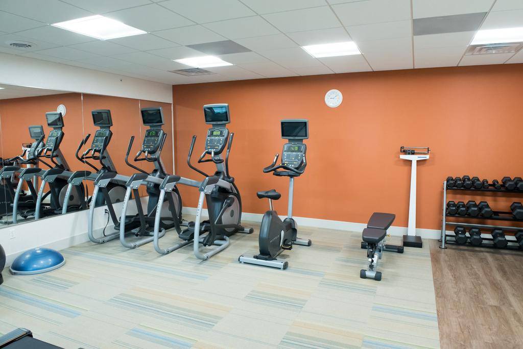 Holiday Inn Express & Suites - Fort Wayne North