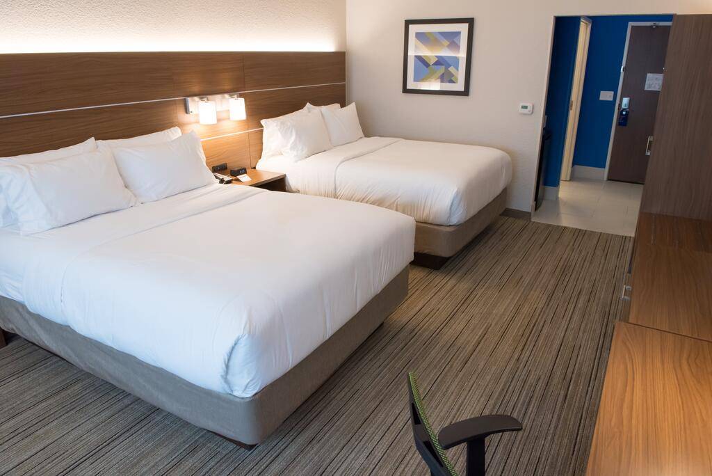 Holiday Inn Express & Suites - Fort Wayne North