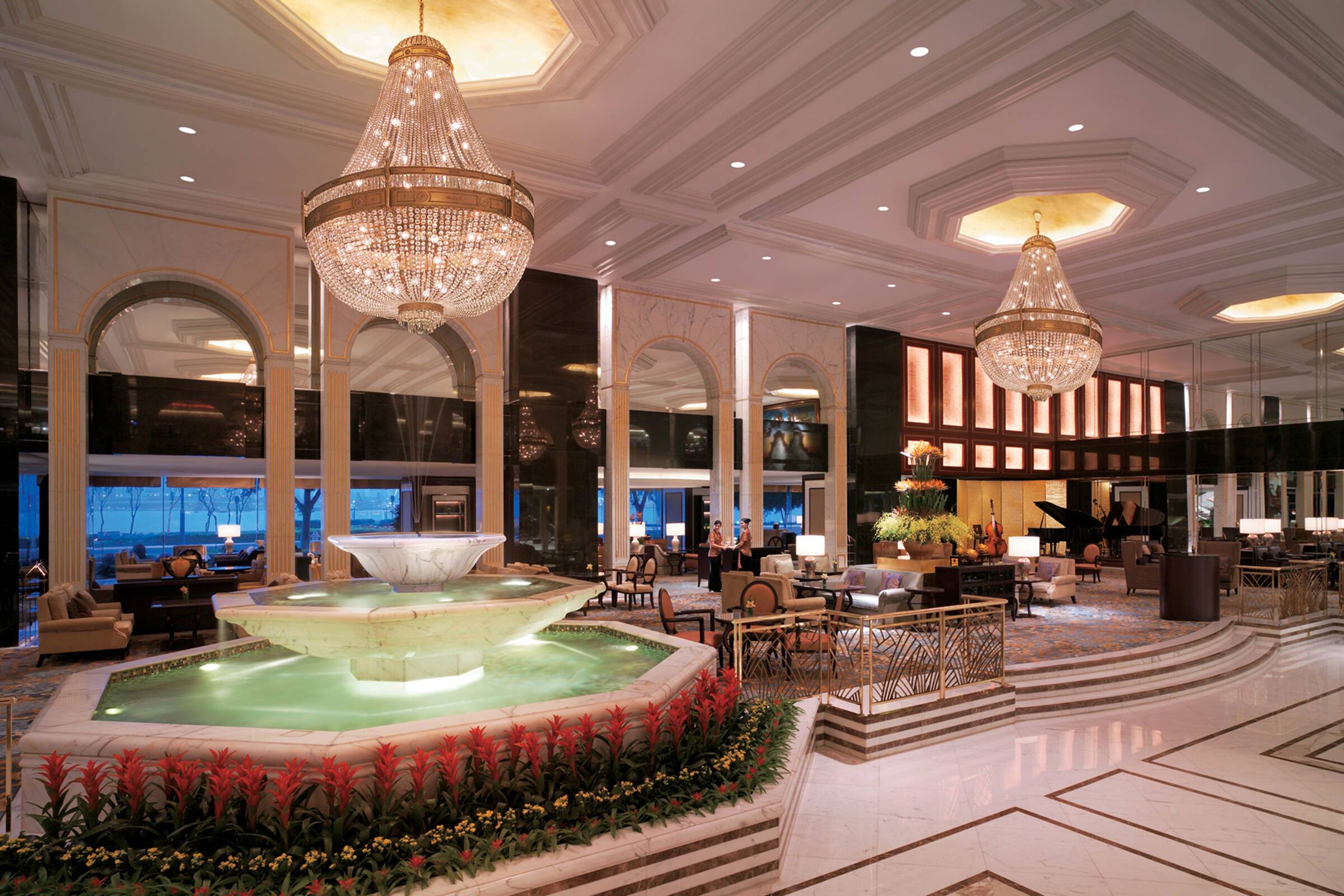Kowloon Shangri-La, Hong Kong, Tsim Sha Tsui East : -37