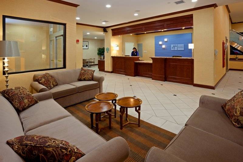 Holiday Inn Express LaGuardia  "(doublon)"